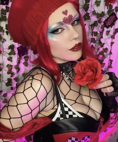 Frenchfriar nudes star pic