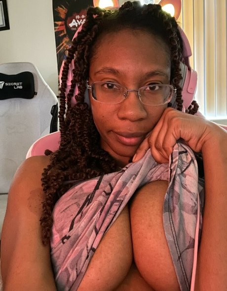 strawberry bubbles pornstar naked picture