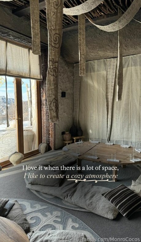 MonroCocos best model pics