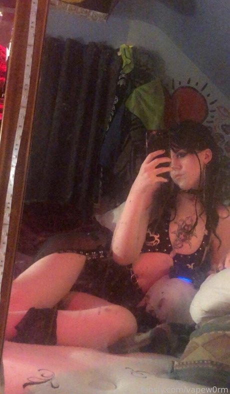 tiny onlyfans beautiful gallery