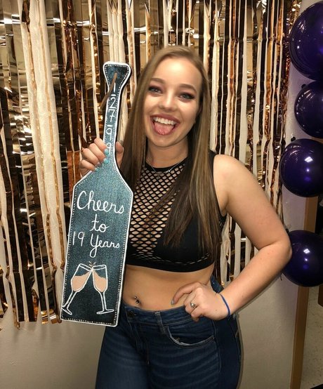 honeyiced adult star galleries