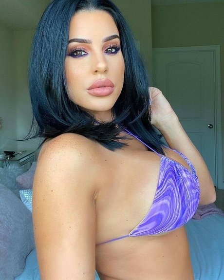 Stephanie Ball star pretty pic