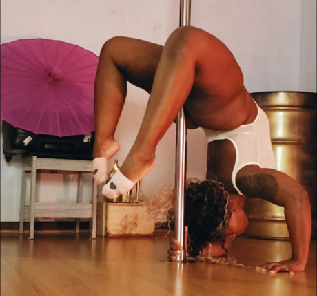 darkcinammon nude actress pictures