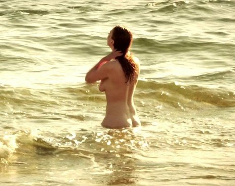 Lola Naymark porn actress photos