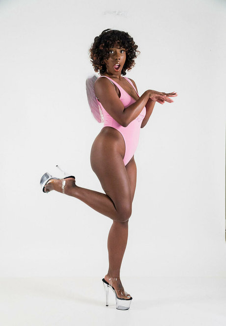 evadenolafree sex actress pictures