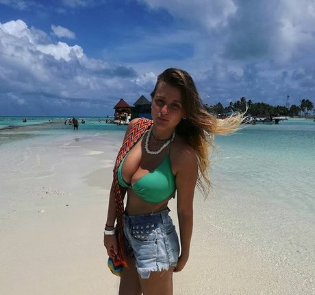 hottest asian onlyfans free naked photos