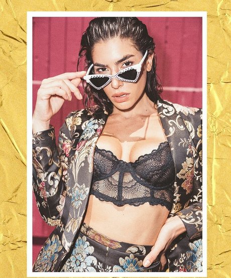 Nikki Howard perfect model pictures