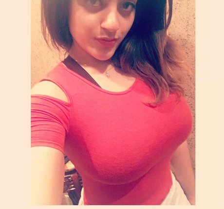 Maria Sharrad star sexy pics