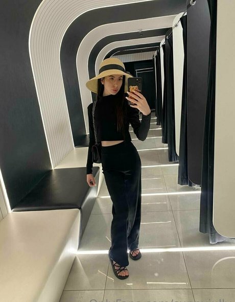 sunnyjully nice actress picture