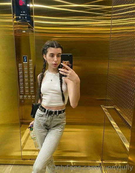 sunnyjully exclusive pornstar gallery