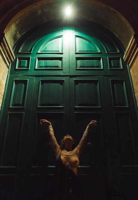 Sara Noli perfect model images