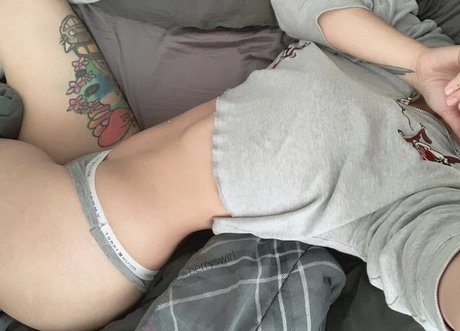 Berryswirl star nude photos