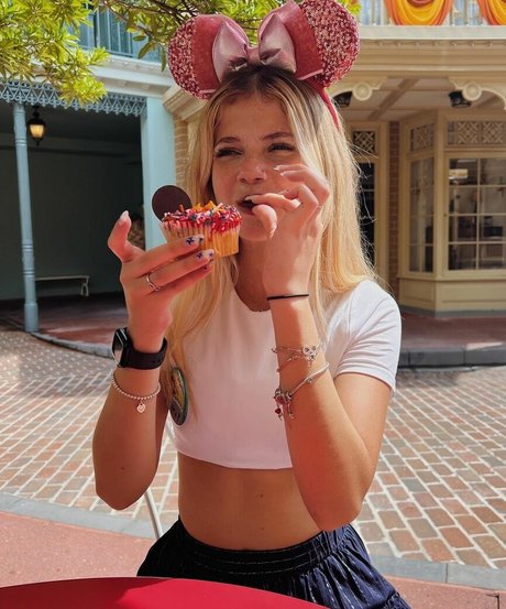 Lananegrini xxx pornstar pics