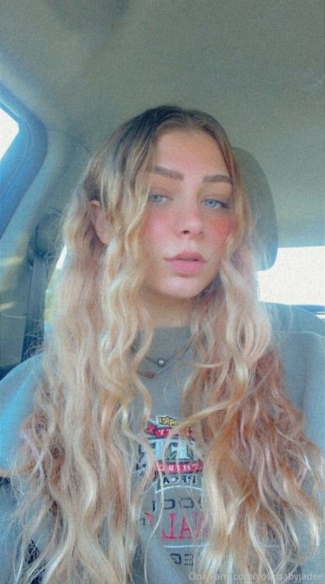 itsjadeblack model pornographic image