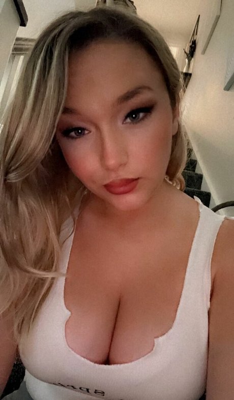 llannagg sexy star pic