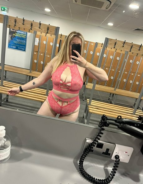 curvykgirl best star pic