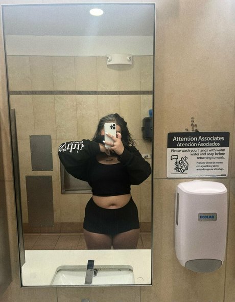 icyybabiee star pics