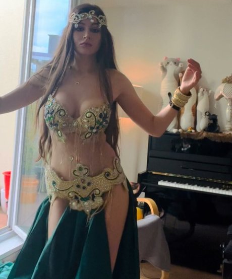 Pelagea ASMR model adult picture