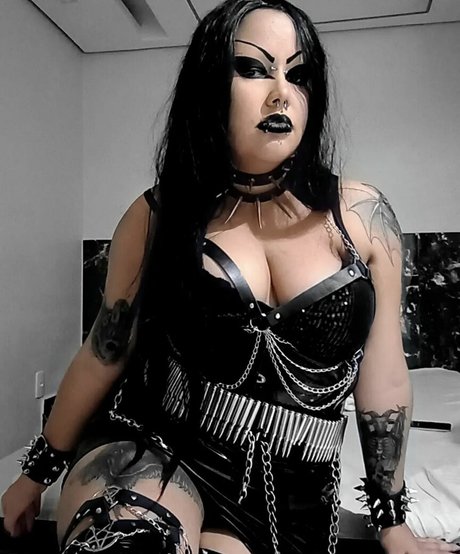 Vicky Draconya profile pic