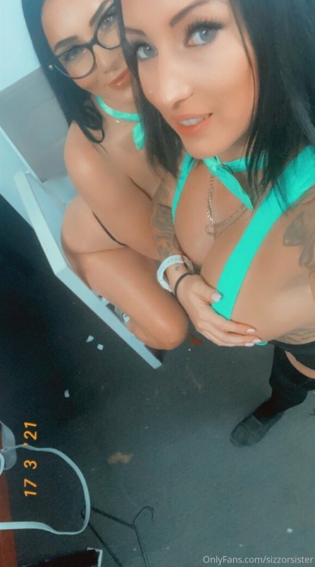 sizzorsister naked actress pics