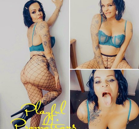 sizzorsister model pornographic photos