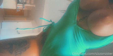 sizzorsister perfect model photo