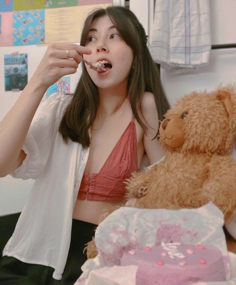 pathreacts nude star img