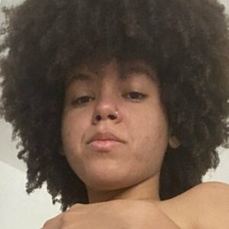 lachicadelighter art star gallery