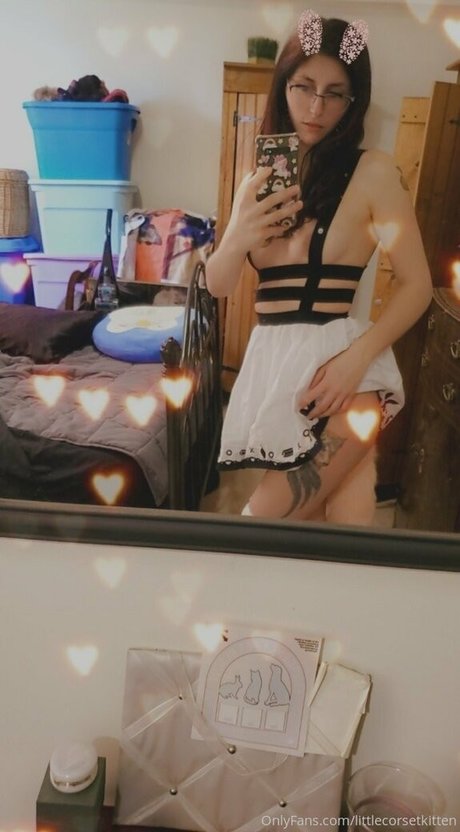 littleeevee66 adult actress photos