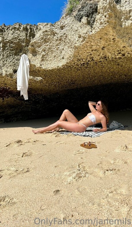 bald pussy onlyfans beautiful nude pic