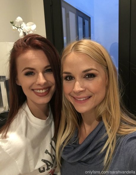 Sarahvandella pornographic actress pictures