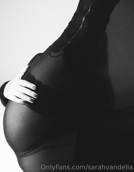 Sarahvandella pornstar naked pictures