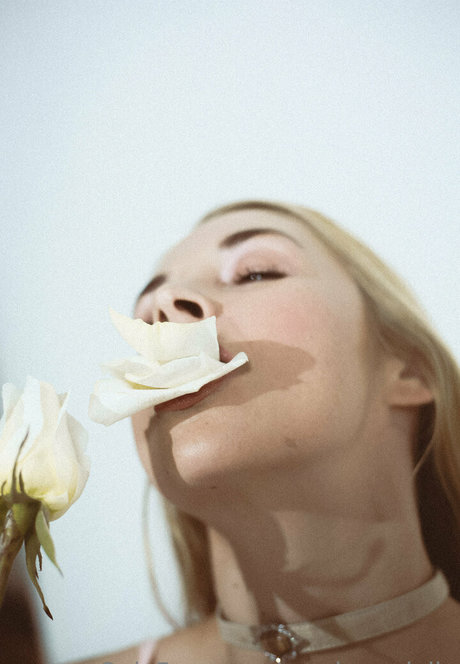 Sarahvandella high quality actress image