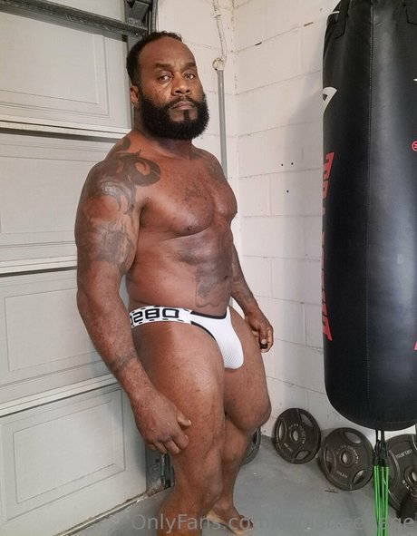 toolsfreepage exclusive pornstar image