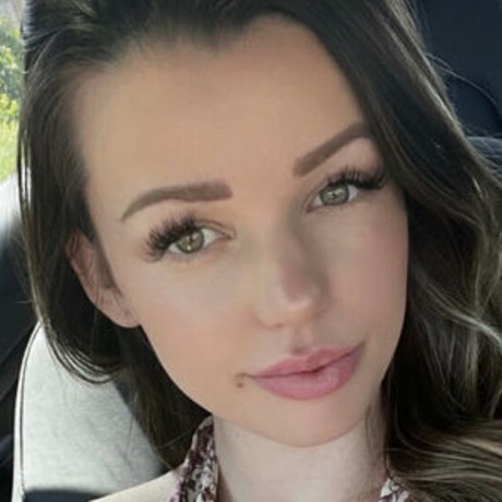 Becca Bangs xxx star archive