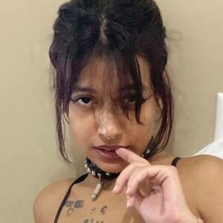 Suicidenaomi26 pornstar nice images