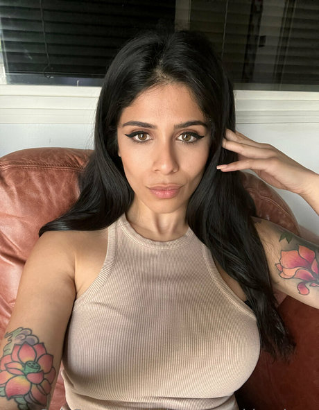 mistresssophiasahara sex pornstar image