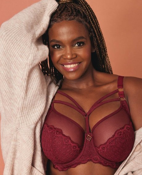 Oti Mabuse profile pic