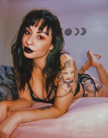 Bianca Blum naked model galleries