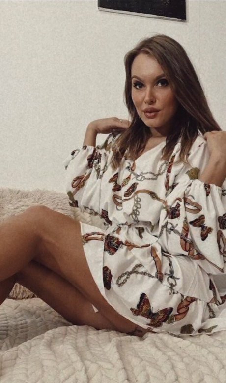 Dolly Rose free actress pictures