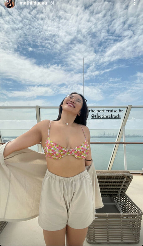 Mathilda Huang high quality actress pictures