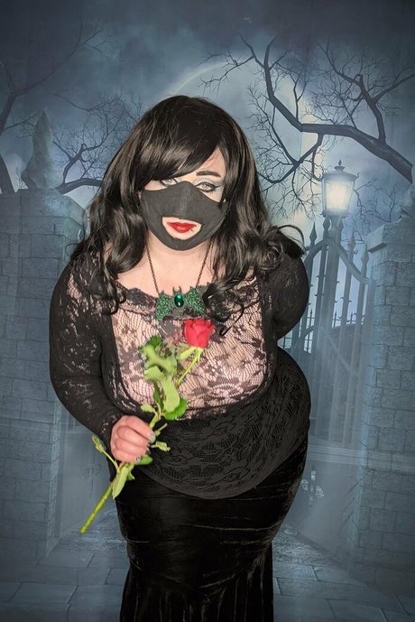 gothharlotbbw star hd pic