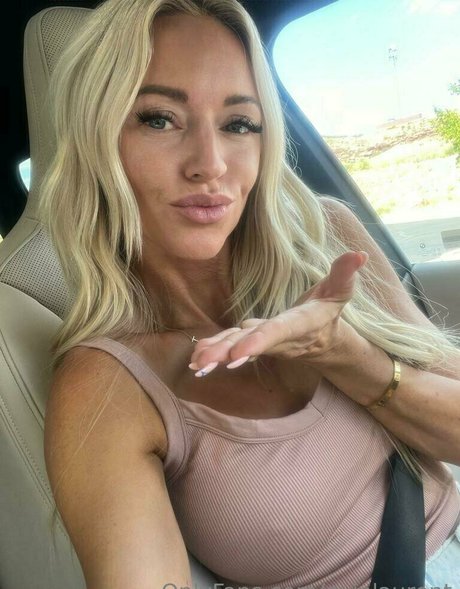 evielaurent thumbnail