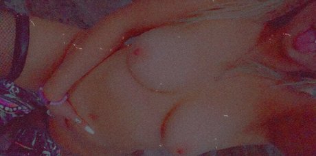 edmbabe04 profile pic