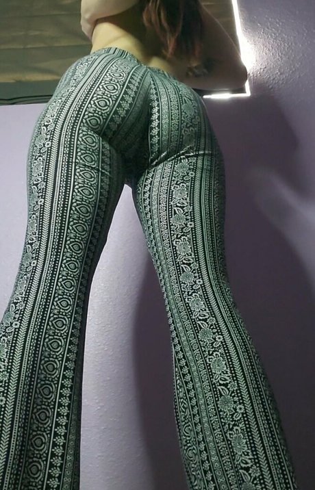 lilydarkofree porn actress pics