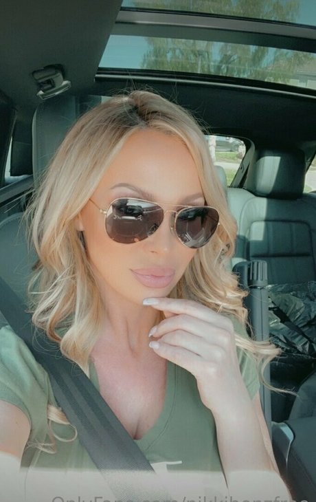 nikkibenzfree xxx pornstar pics