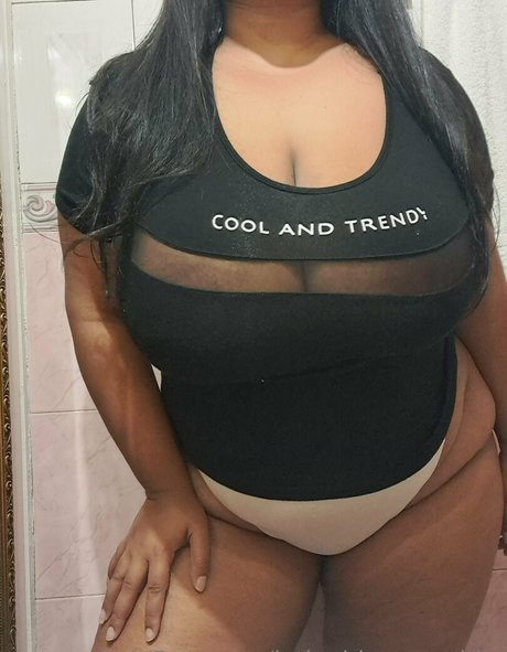 curvylatinakay1 nudes model image
