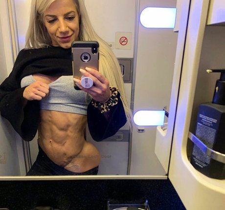 Asha Coulthard model pretty image