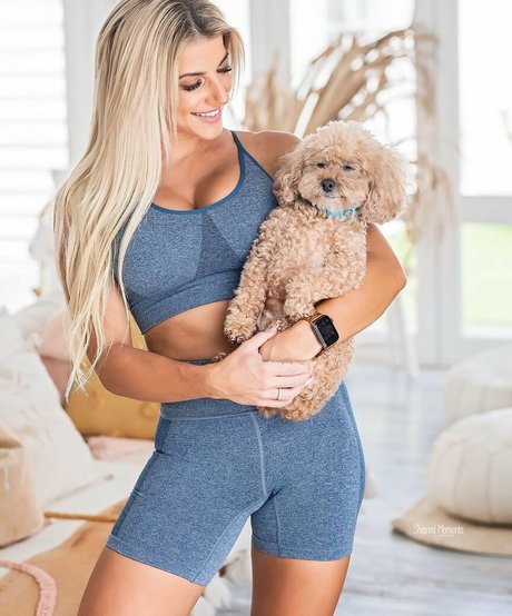 Asha Coulthard star high quality picture