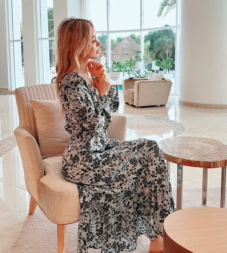 Wengie art pornstar pictures